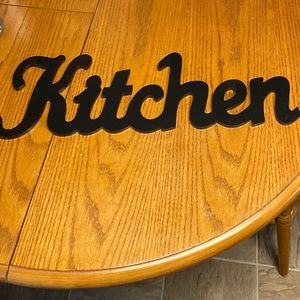 ‘Kitchen’ sign